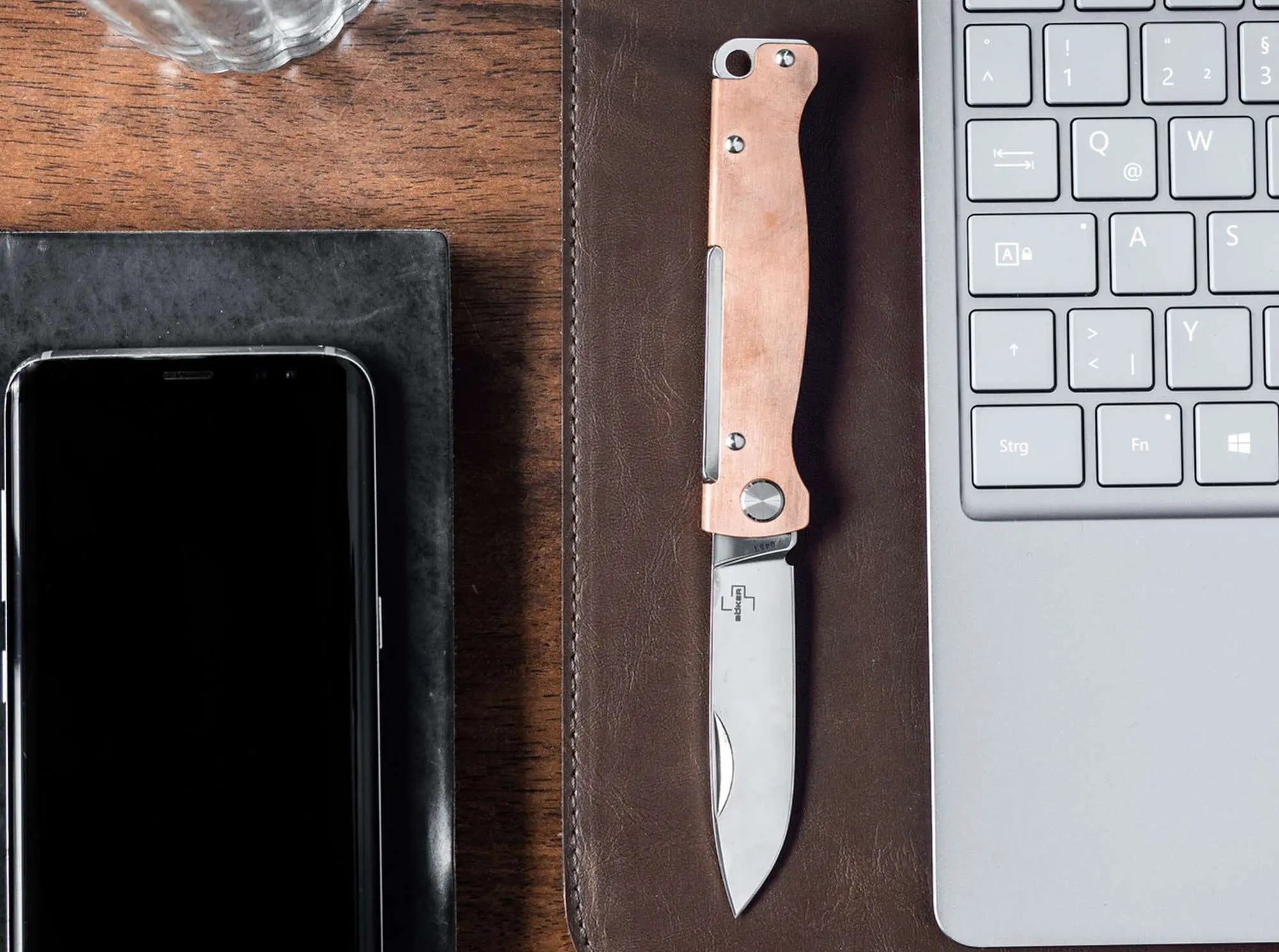 Böker Plus Atlas Copper – Slipjoint Taschenmesser 12C27, Kupfergriff Böker Plus