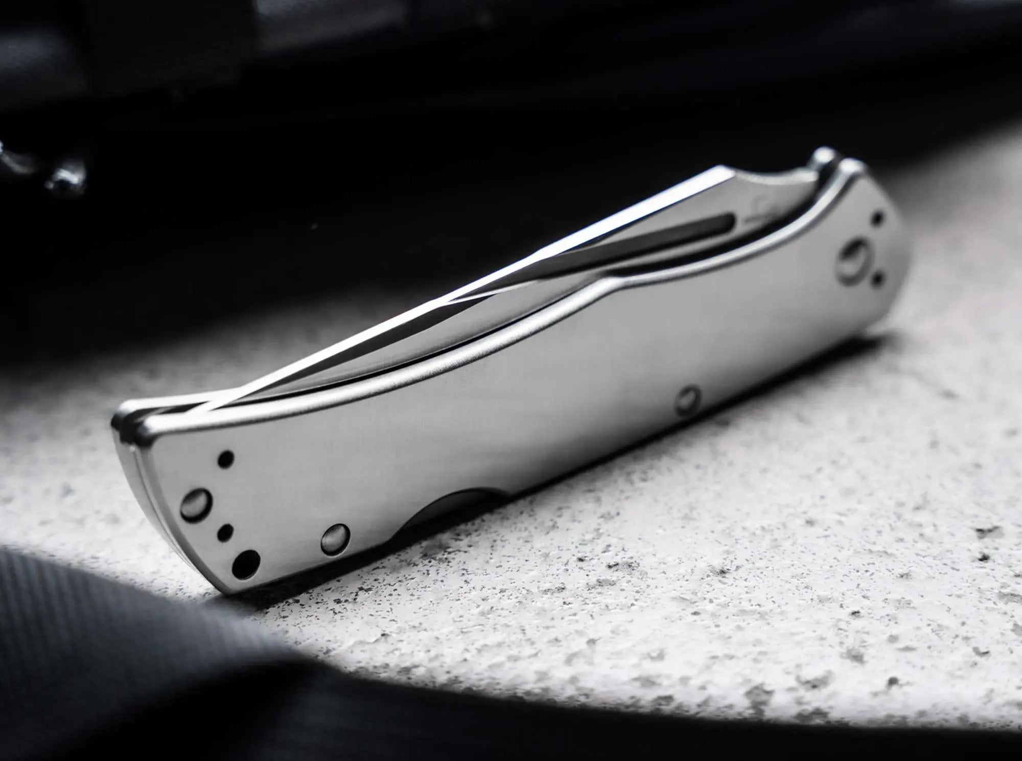 Böker Plus MEK Taschenmesser – robustes Einsatzmesser mit Nitro-V Klinge & Edelstahlgriff Böker Plus