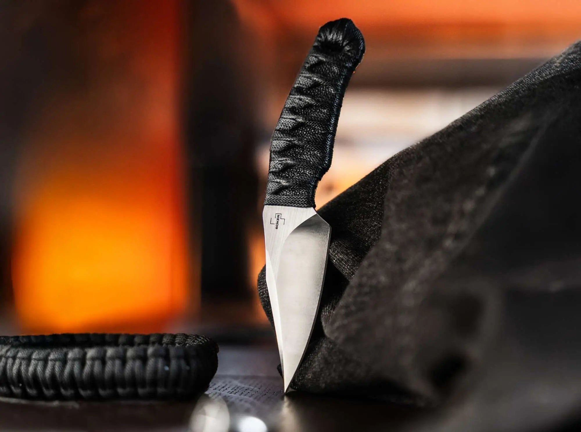 Böker Plus 302 – ikonisches Fixed Blade mit traditioneller Griffwicklung Böker Plus