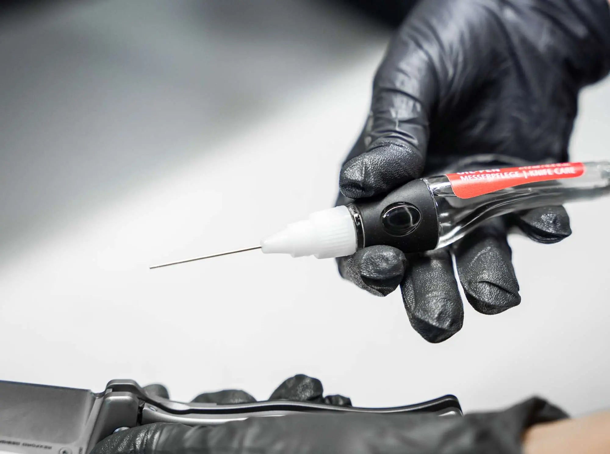 Böker Oil-Pen 2.0 – Präzisions-Pflegeöl für Messer & Tools (12 ml) Böker Plus