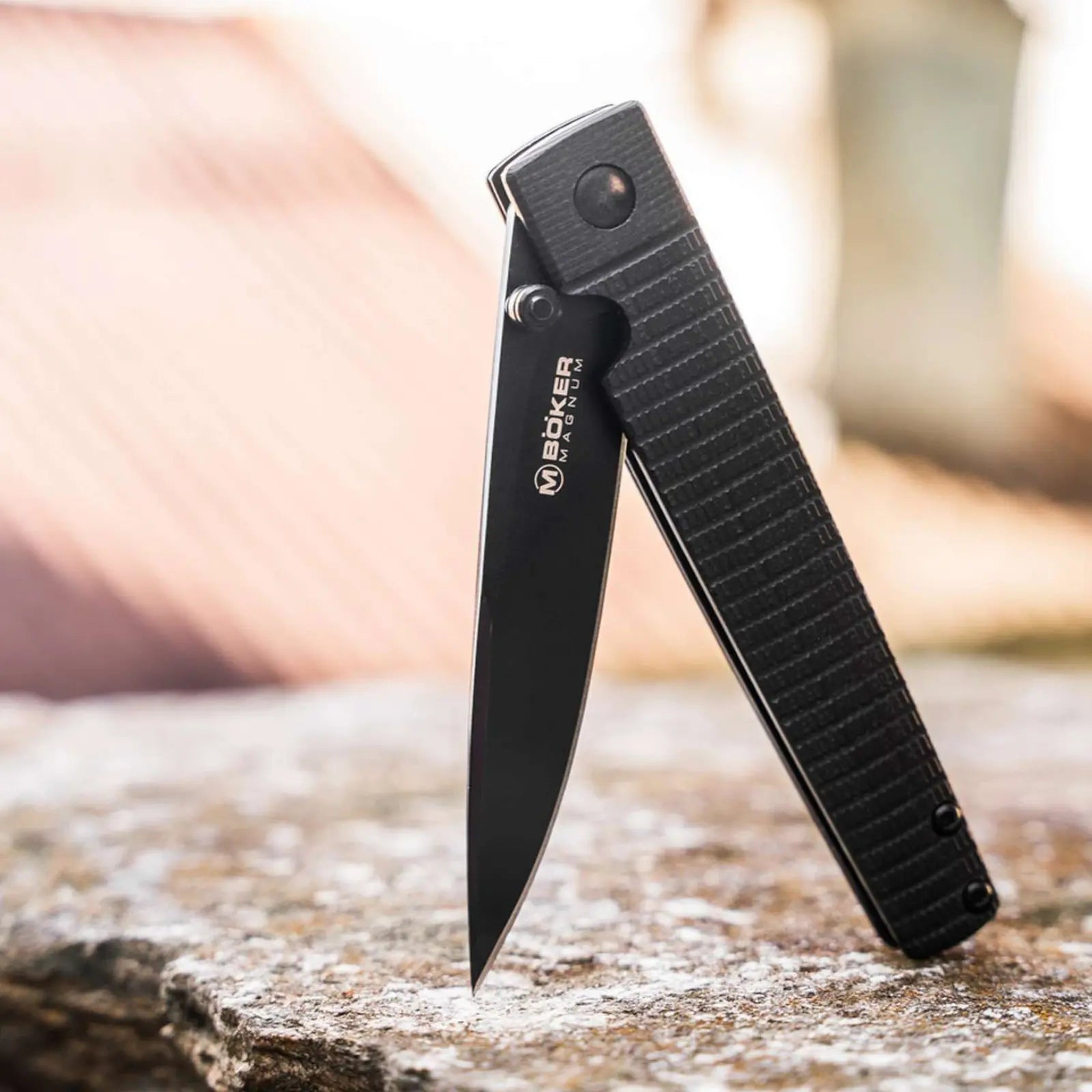 Böker Magnum Stereo G10 Linerlock 440A Droppoint Messer Schwarz Gentleman Tactical Böker Plus