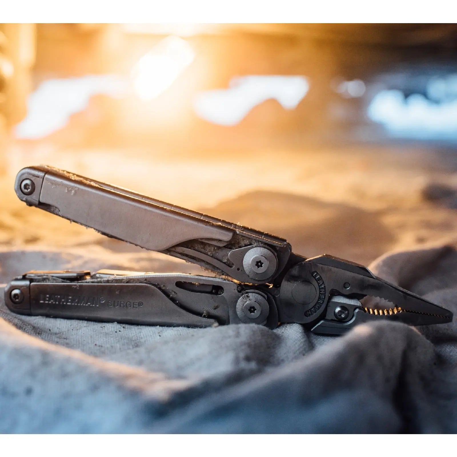 Leatherman SURGE® 21 tools Leatherman
