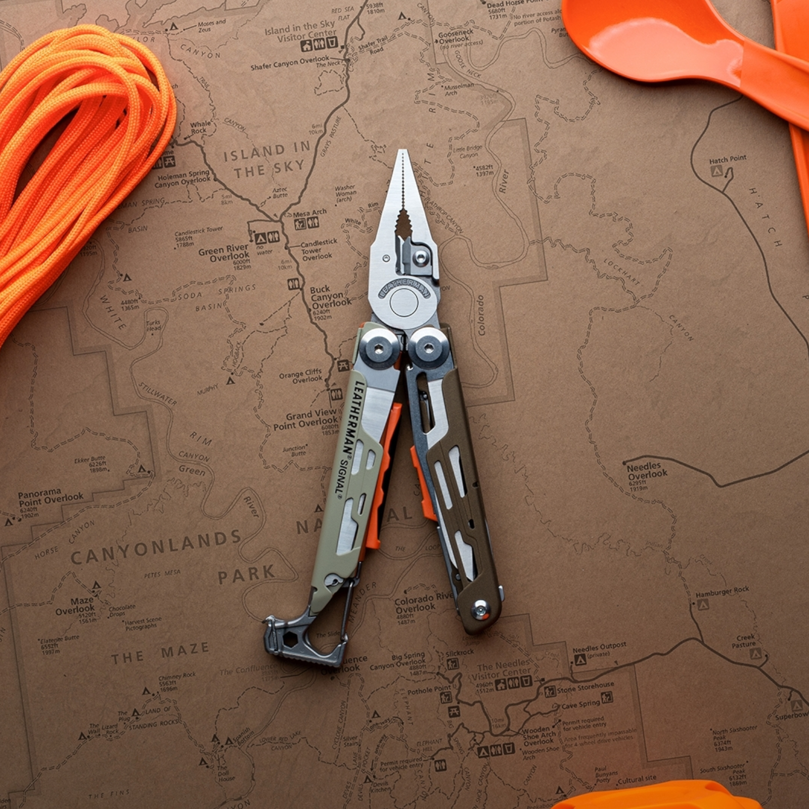 Leatherman Signal® Multi-Tool Mesa Verde – Outdoor-Multitool mit 19 Funktionen, Feuerstarter & Signalpfeife Leatherman