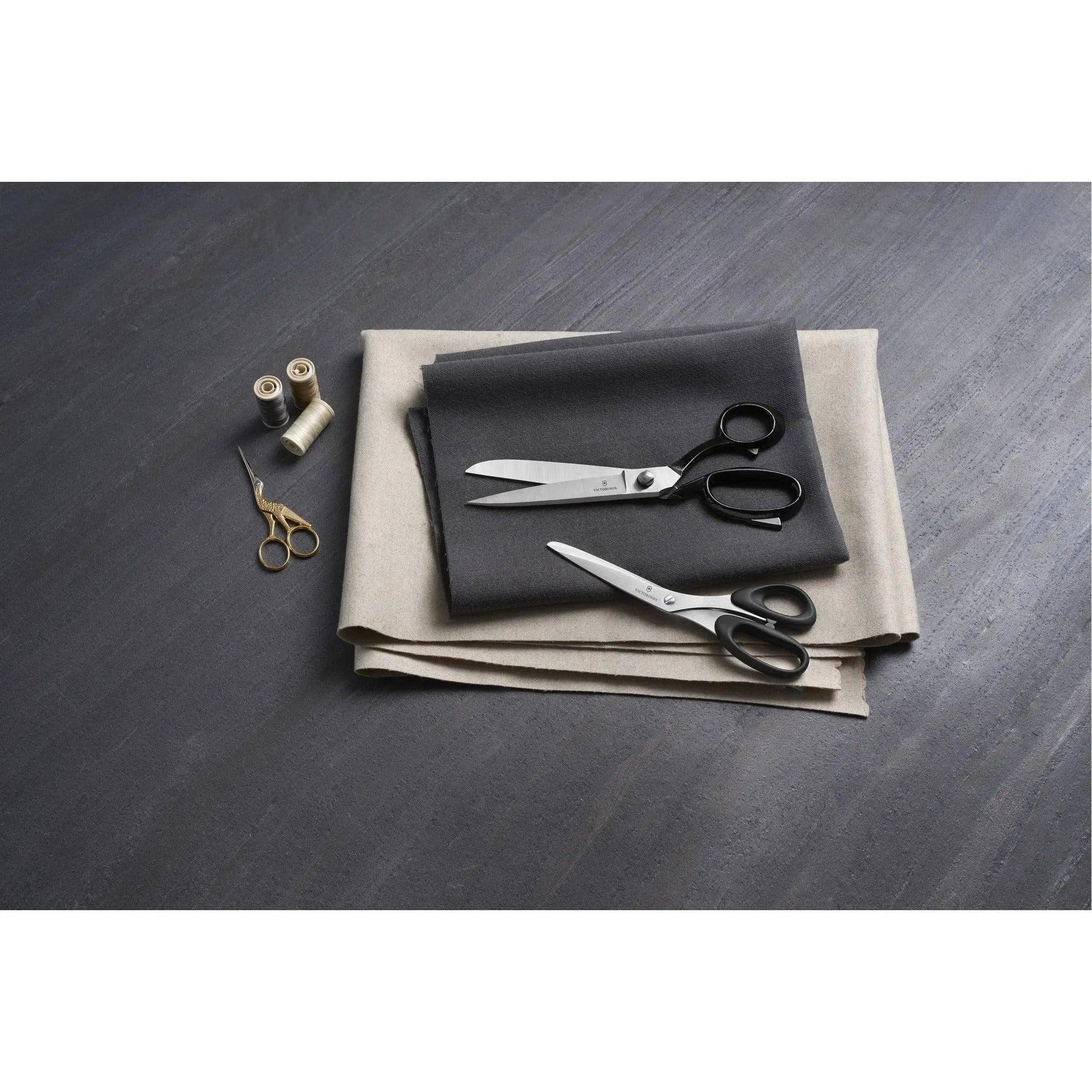 Victorinox Schneiderschere 26mm Schwarz 8.1119.26 Victorinox