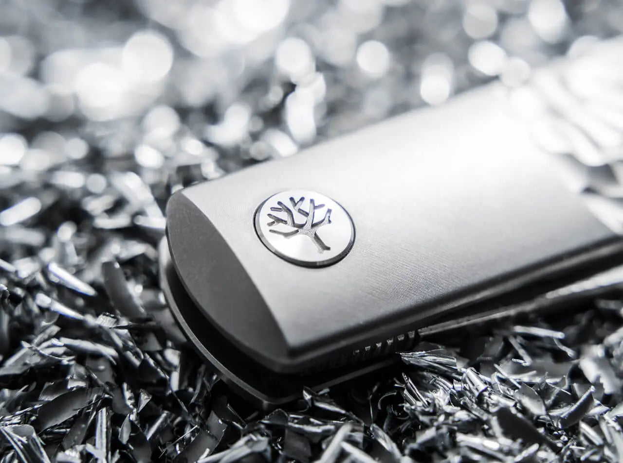 Böker BRLW Meteoritendamast Platinum Edition – Luxus-Taschenmesser mit Meteoritendamast-Klinge & Titangriff Böker Manufaktur Solingen