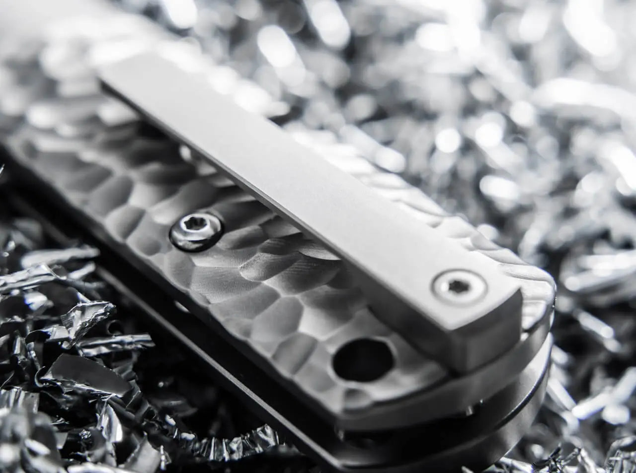 Böker BRLW Meteoritendamast Platinum Edition – Luxus-Taschenmesser mit Meteoritendamast-Klinge & Titangriff Böker Manufaktur Solingen