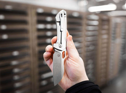 Böker Plus Swoopy – EDC-Taschenmesser von Michael Burch aus Nitro-V