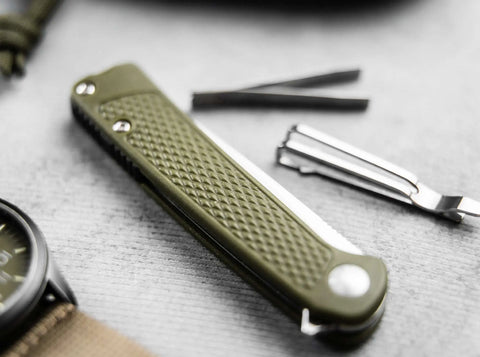 Böker Plus Fire Ant Green – ultraleichtes §42a-konformes EDC-Taschenmesser Böker Plus