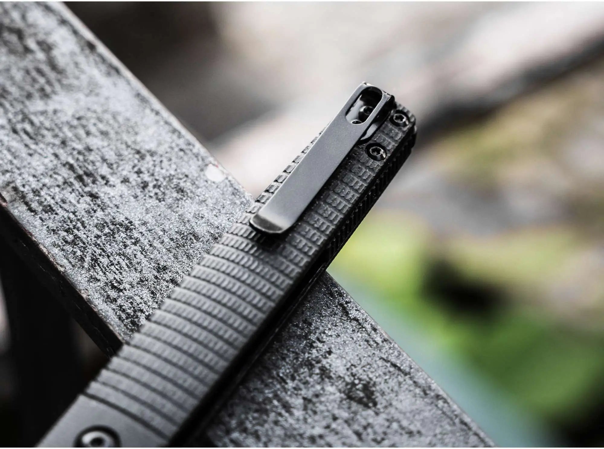 Böker Magnum Stereo G10 Linerlock 440A Droppoint Messer Schwarz Gentleman Tactical Böker Plus
