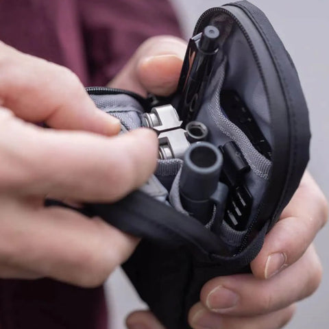 Leatherman® Tool Pouch – Robuste Multi-Tool Tasche mit 7 Fächern | Entwickelt mit PACSAFE® Leatherman