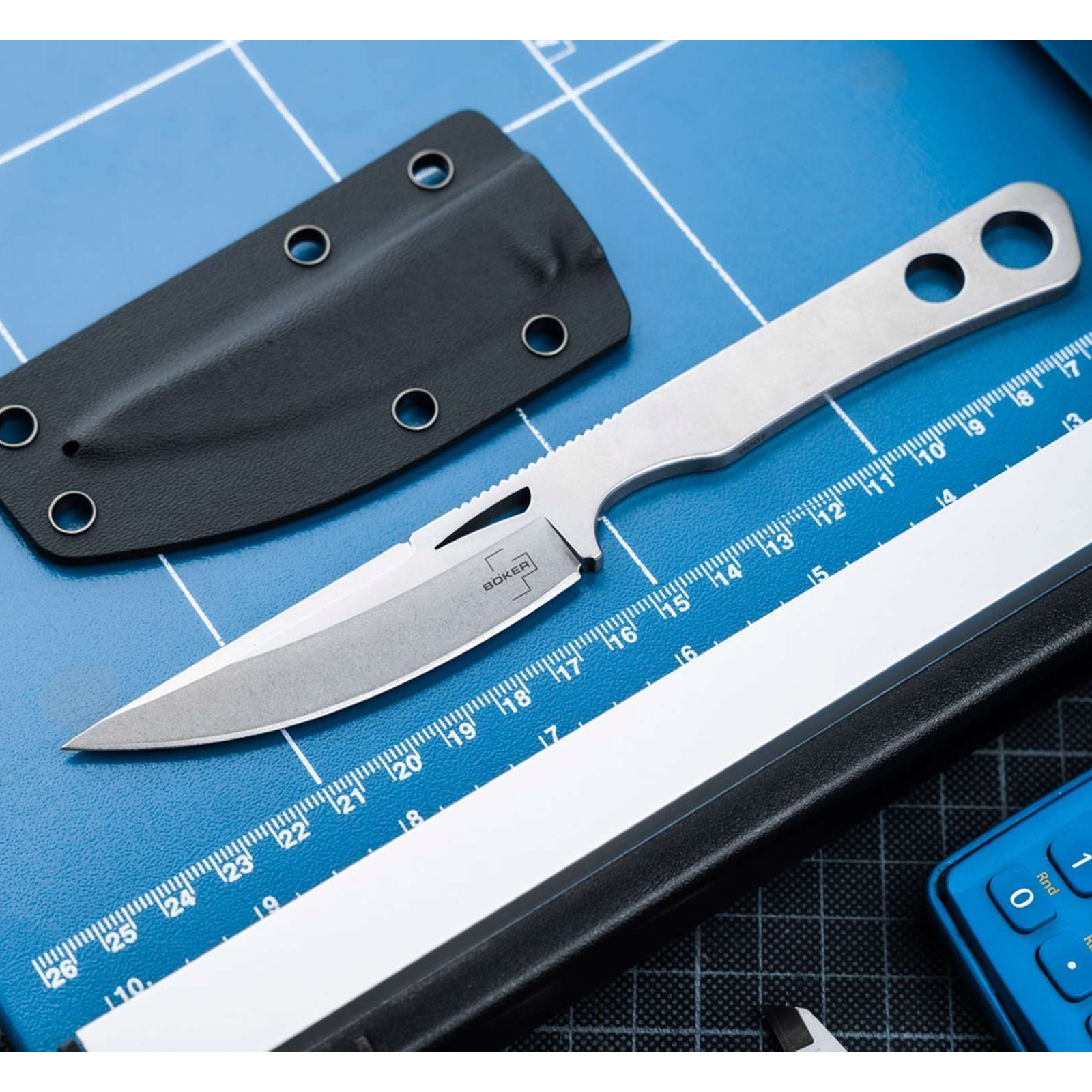 Böker Plus Gekai Messer feststehend – D2 Stahl, Kydex, Charles de Buyer, 19 cm