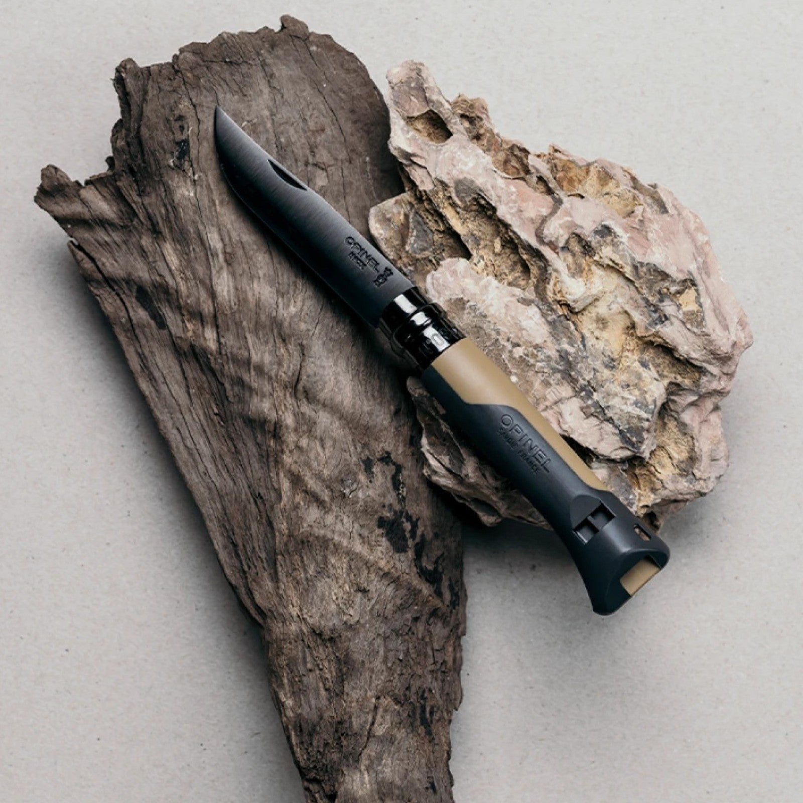 Opinel N°08 Horizon Senf-black Taschenmesser – Linerlock, 12C27 Stahl, Outdoor-EDC