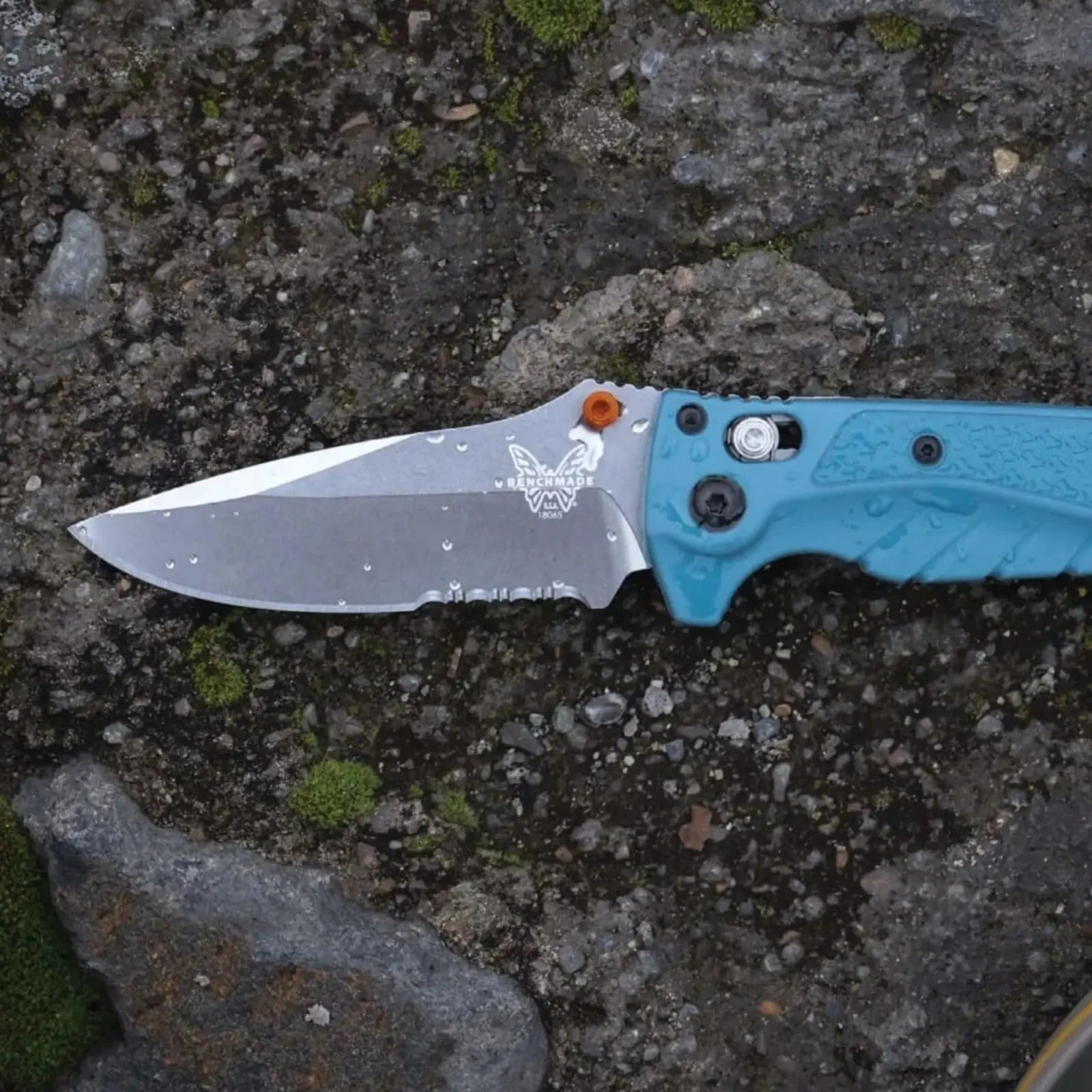 Benchmade 18065S Mini Adira Serrated – MagnaCut Wellenschliff AXIS Lock - GMELCH