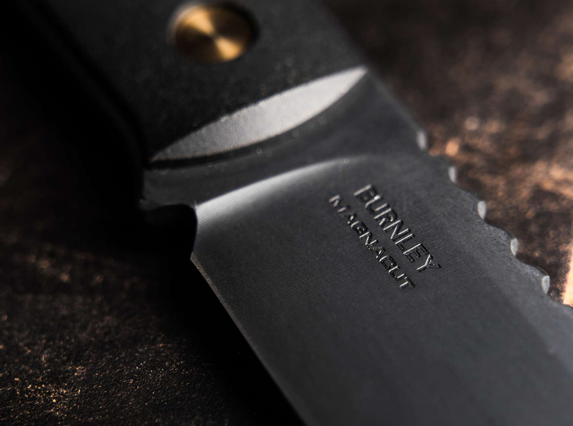 Böker BFF Packlite Allblack Stargaze – Ultraleichtes feststehendes EDC Messer mit MagnaCut-Klinge & Richlite-Griff