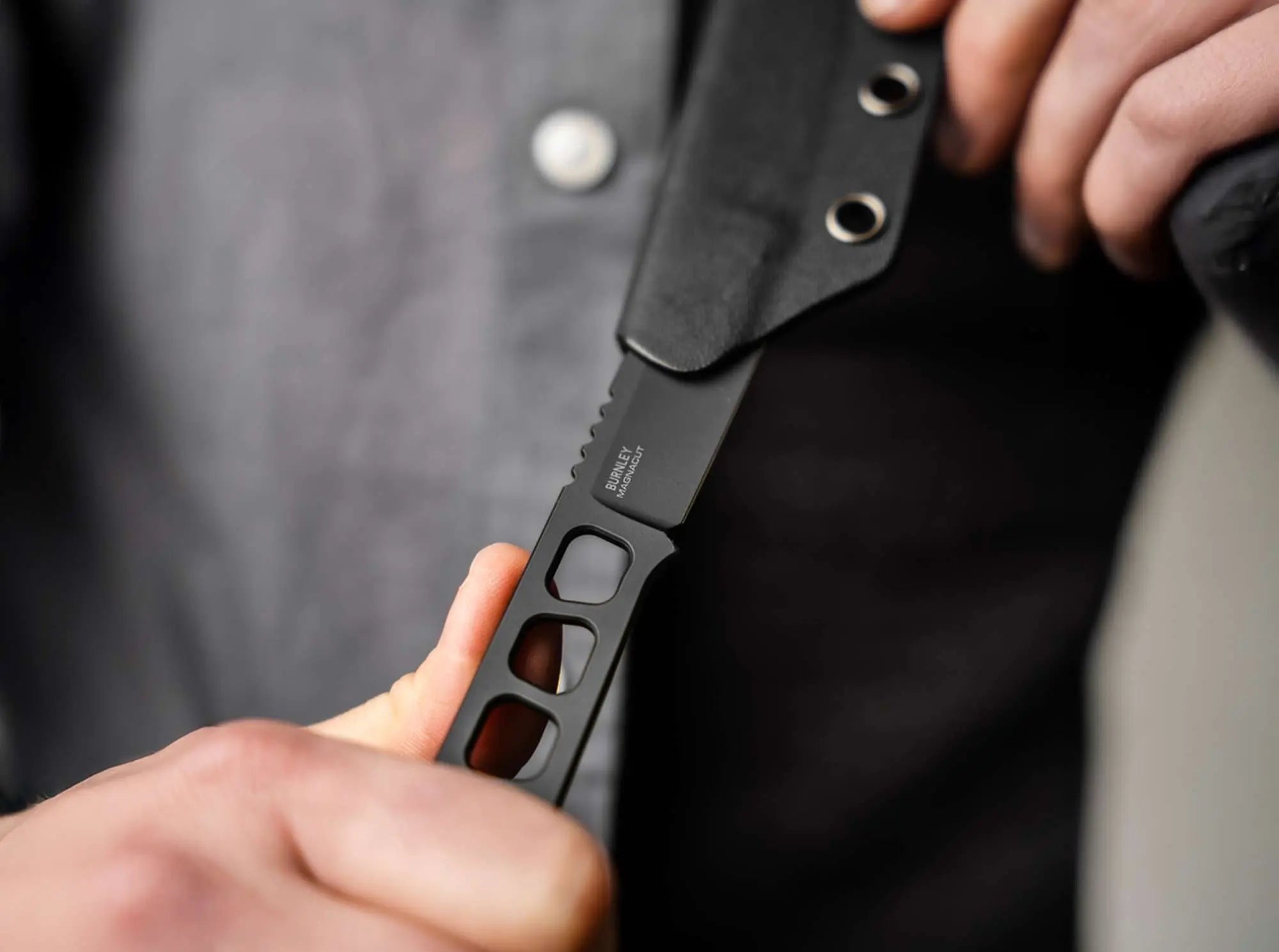 Böker Manufaktur Solingen BFF Packlite Allblack – Ultraleichtes Neck Knife aus MagnaCut mit Kydexscheide Böker Manufaktur Solingen