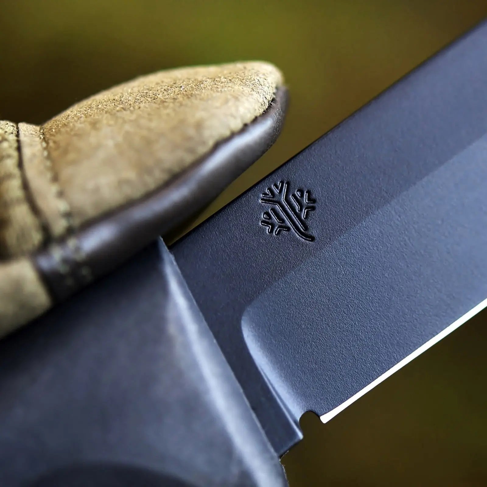Peltonen M07 Ranger Puukko Teflon – Survivalmesser mit Kunststoffscheide Schwarz