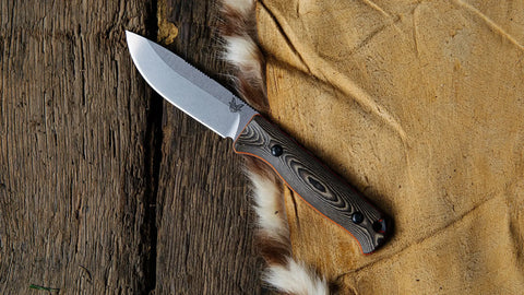 Benchmade 15002-1 Saddle Mountain Skinner – CPM-S90V, Richlite Griff, Hunt Line Benchmade