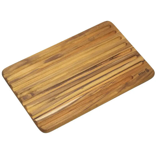 Stolf Elegance Culinary Brotschneidebrett – Teakholzbrett 39 x 25 cm in der Draufsicht