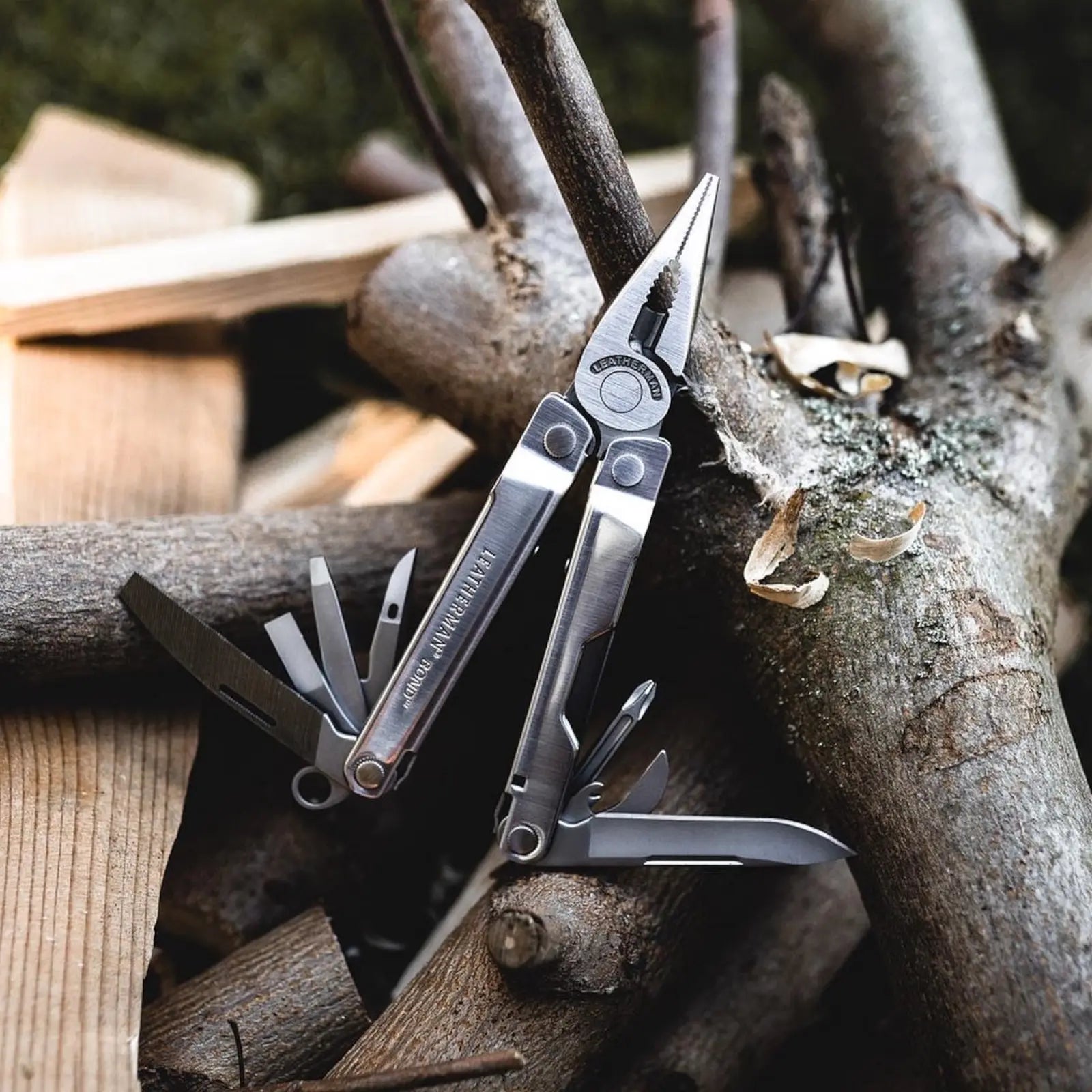 Leatherman BOND® 14 tools Leatherman