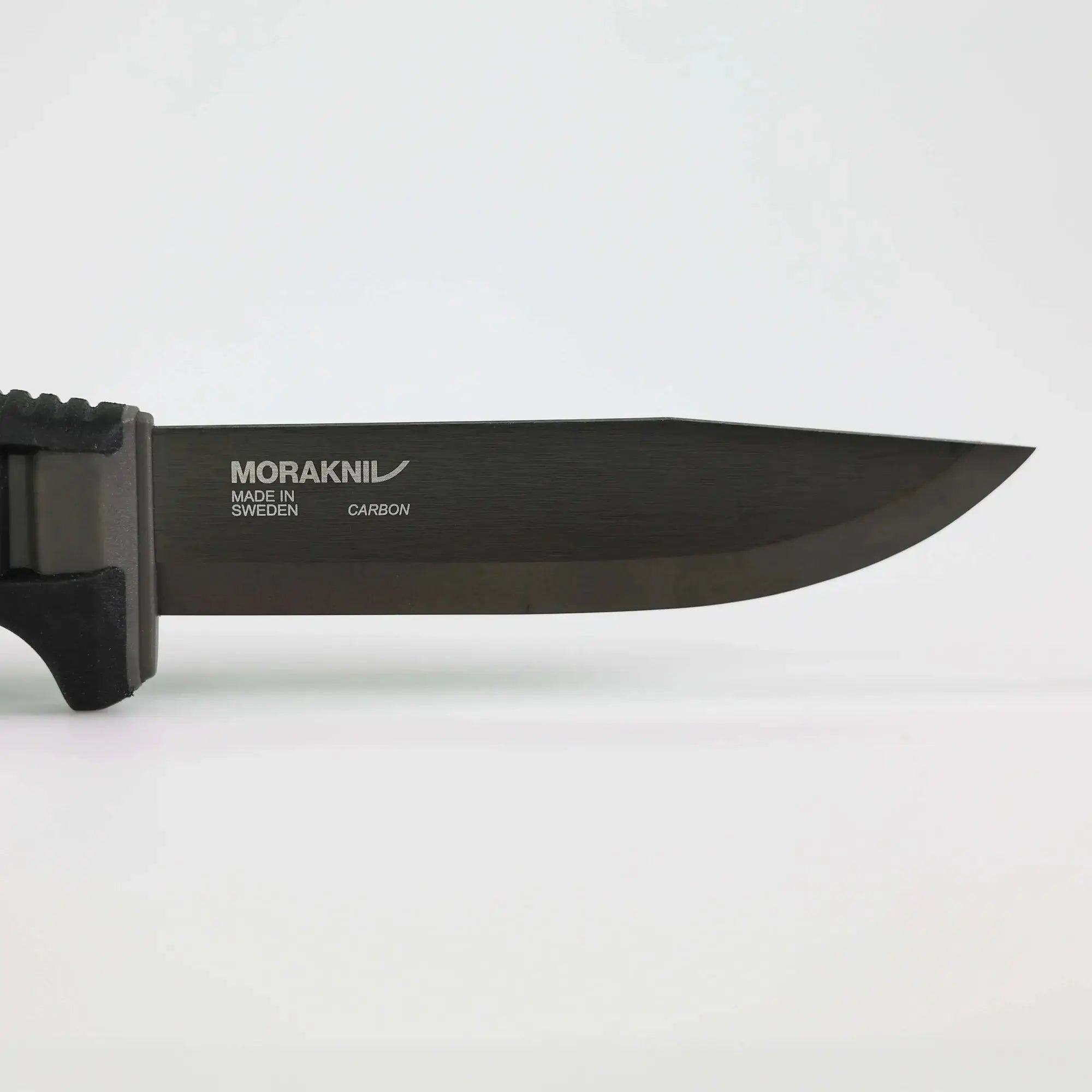 DLC-beschichtete C100S-Klinge des Morakniv Amberg BlackBlade (C) im Detail