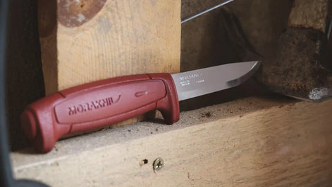 Morakniv Basic 511 (C) Arbeitsmesser – Carbonstahl 2 mm Klinge mit Scandi-Schliff | Made in Sweden