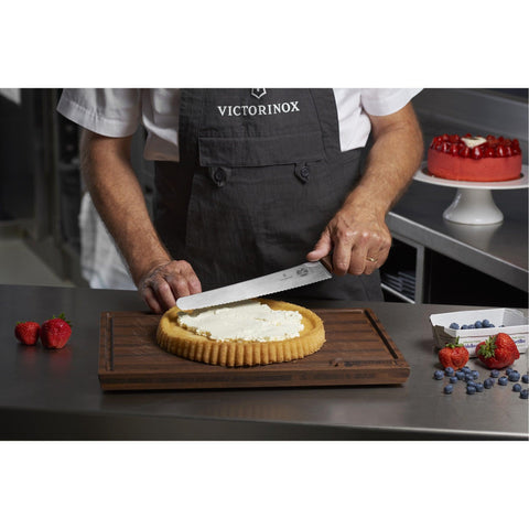 Victorinox Brot- und Konditormesser 26cm Geschenkschachtel Modifiziertes Ahornholz 5.2930.26G