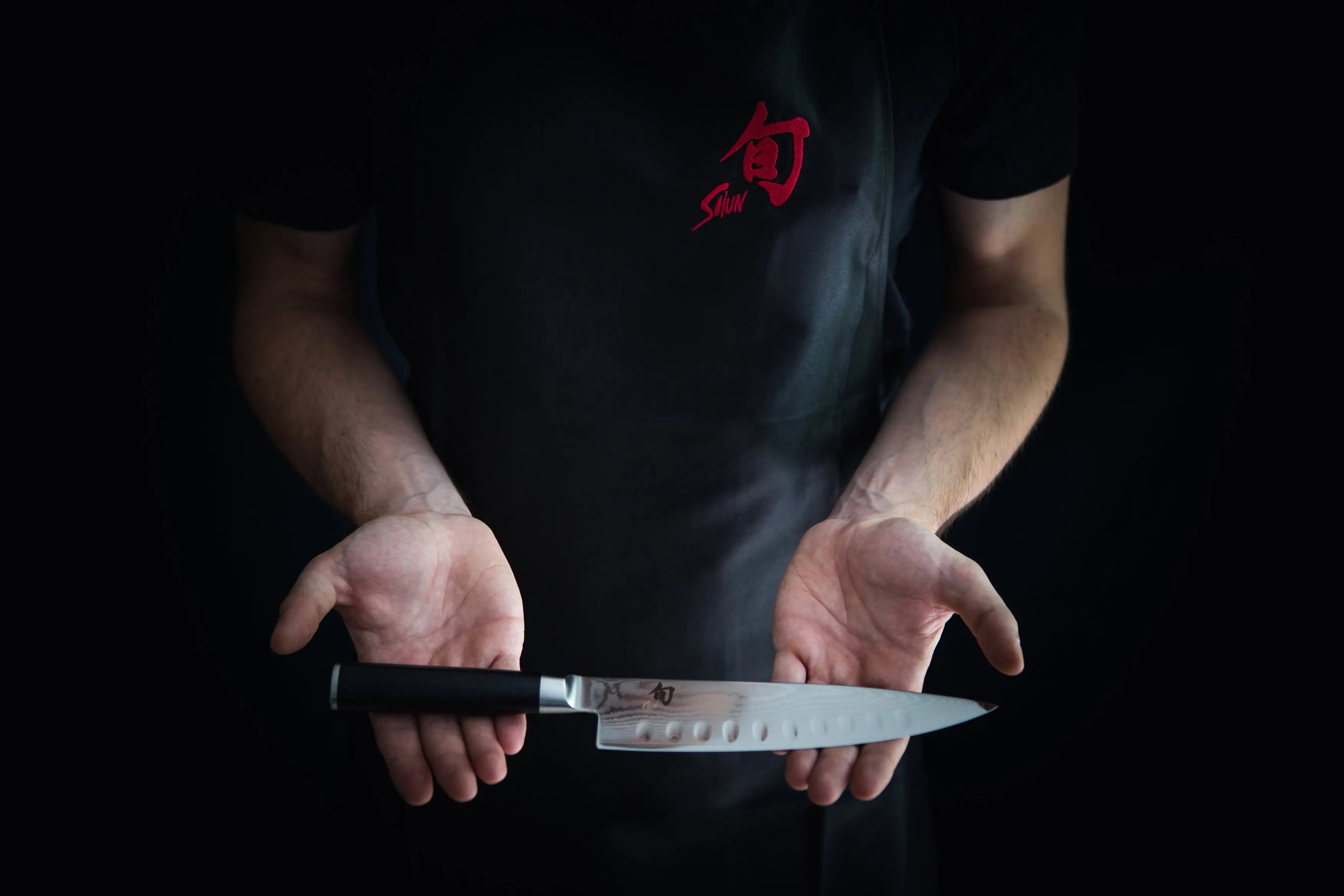 KAI Shun DM-0718 Santoku 18 cm – Damaszenerstahl, VG-MAX Kern, Kullenschliff KAI
