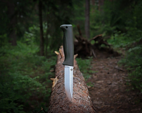 Peltonen Knives Puukko M07 Ranger N690 Kunststoffscheide Olivgrün
