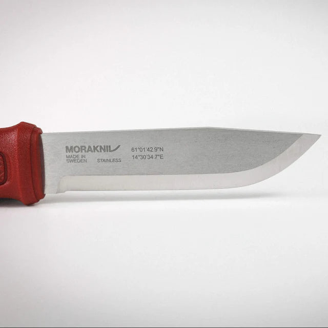 Morakniv Garberg (S) Dala Red – Full-Tang Bushcraft Messer mit 14C28N Stahl & Firesteel-Rücken