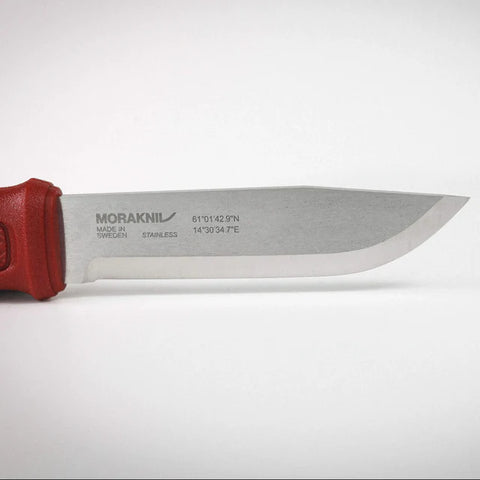 Morakniv Garberg (S) Dala Red – Full-Tang Bushcraft Messer mit 14C28N Stahl & Firesteel-Rücken