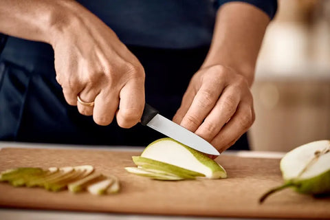 Victorinox Swiss Classic Gemüsemesser mittelspitz 8 cm – Rostfrei, spülmaschinenfest, Made in Switzerland Victorinox