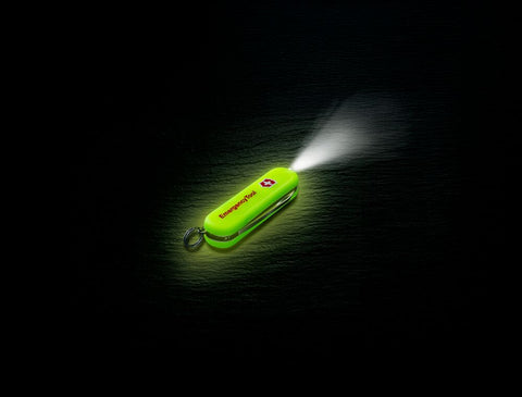 Victorinox Emergency Tool Signature Lite – Notfall-Multitool mit LED & Trillerpfeife