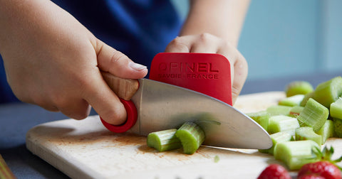 Opinel Le Petit Chef Kinder Küchenmesser-Set mit Fingerschutz, 2-teilig