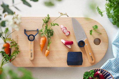 Opinel Le Petit Chef Kinder Küchenmesser-Set mit Fingerschutz und Sparschäler, 3-teilig