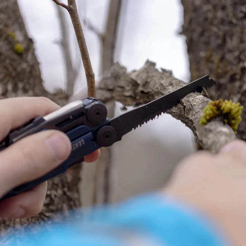 Leatherman Signal® Multi-Tool Nocturnal – Outdoor-Multitool mit 19 Funktionen, Feuerstarter & Signalpfeife Leatherman