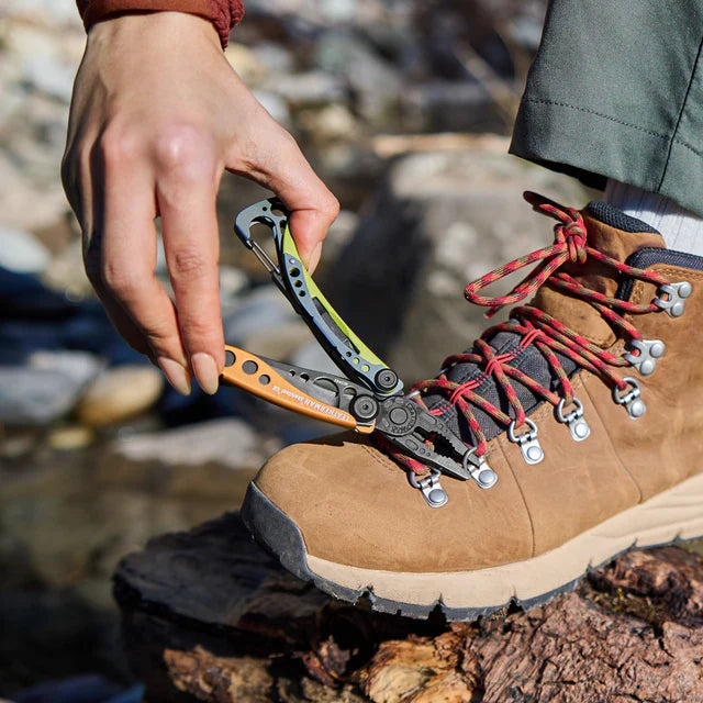 Leatherman Skeletool CX Aurora – Kompaktes Multi-Tool mit 154CM-Klinge