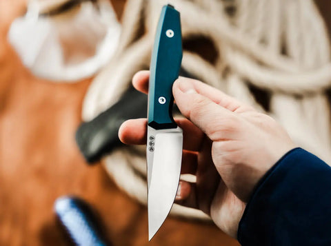 Böker Daily Knives AK1 Droppoint MagnaCut Blue – EDC Fixed Blade, Aluminium Griff, Made in Solingen Böker Manufaktur Solingen