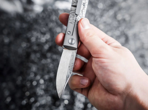 Böker BRLW Meteoritendamast Platinum Edition – Luxus-Taschenmesser mit Meteoritendamast-Klinge & Titangriff Böker Manufaktur Solingen