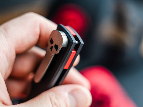 Böker Mini Redencion 42a – §42a-konformes EDC Taschenmesser mit MagnaCut-Klinge & Button Lock