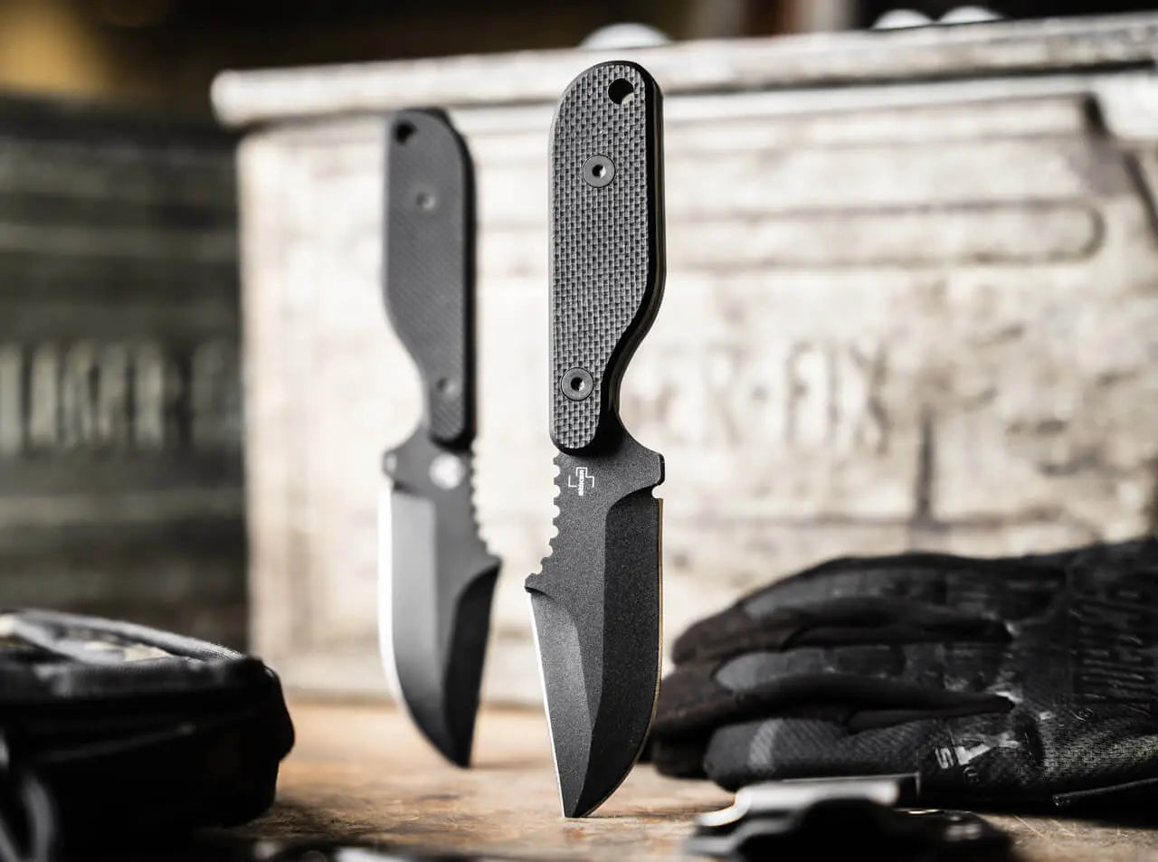 Böker Plus Kagat – Taktisches Full-Tang Messer mit 1095 Kohlenstoffstahl & Kydexscheide Böker Plus
