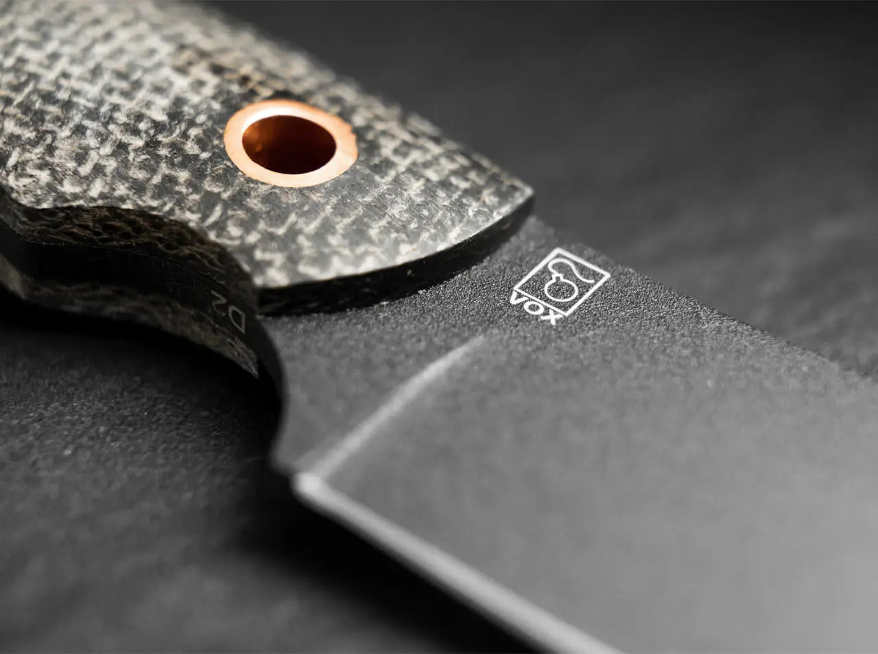 Böker Plus Nessmi Pro Black – Kompaktes Outdoor- & Jagdmesser im taktischen Look Böker
