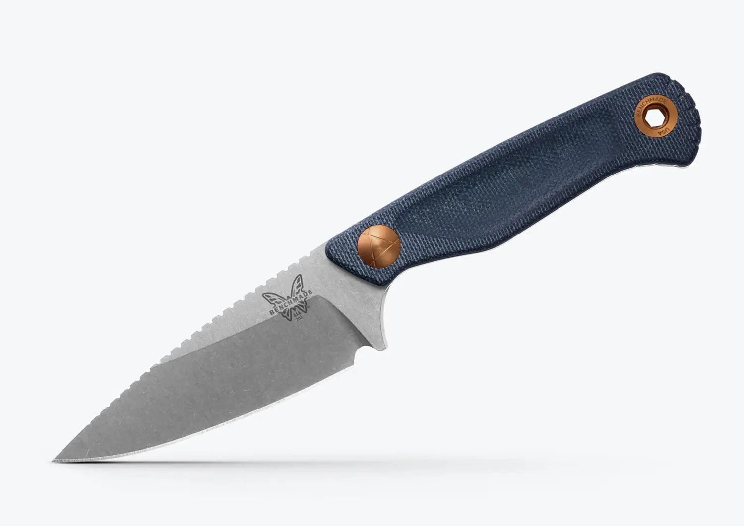 Benchmade 203-04 Dacian Stonewash – MagnaCut Fixed Blade mit Denim Micarta & Lederscheide Benchmade