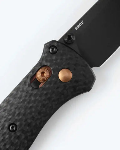 Benchmade 537BK-10 Bailout – Black Blade, Carbon Fiber, S90V, AXIS Lock Benchmade