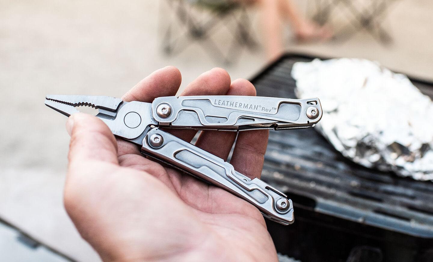 Leatherman Rev® 14 tools