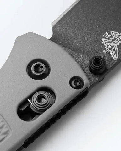 Benchmade 535BK-08 Bugout – Storm Gray Grivory, CPM-S30V, AXIS Lock Benchmade